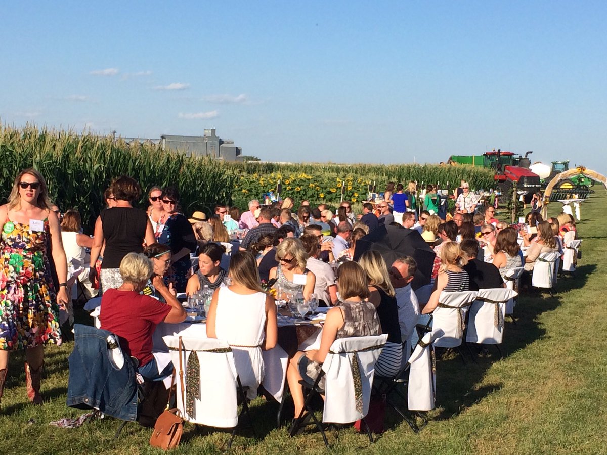 AgCountry's tweet photo. Time to eat. Menu features many commodity groups from ND. Beautiful night in the field #NDBanquet16. https://t.co/044cakHb8x