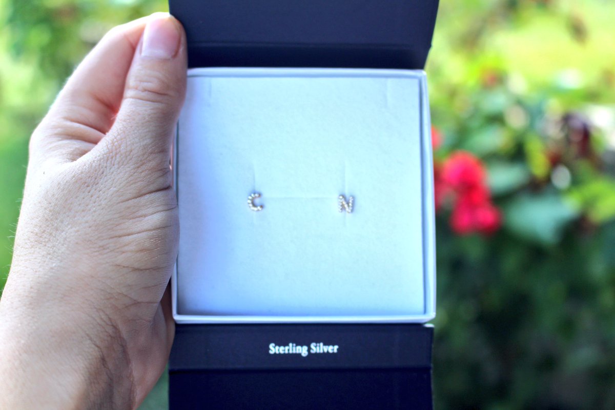 CamilaMTV's tweet photo. Awwww absolutely in love with my new initial studs!! 😍💎😍 thanks @SugarBeanJewels!!!🤘🏼
(get 20% off w/ CODE camila20) https://t.co/JVDJbtD0fo