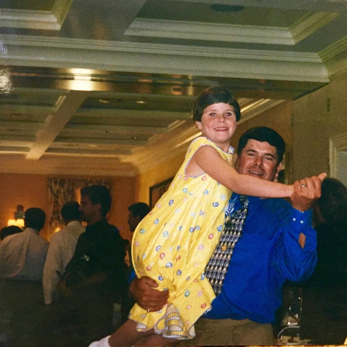 AnnaJelmini's tweet photo. Last 2 days have been the worst ever! Losing a parent is crushing! I will miss him everyday, but feel his love 4ever https://t.co/xqiugzPwfK