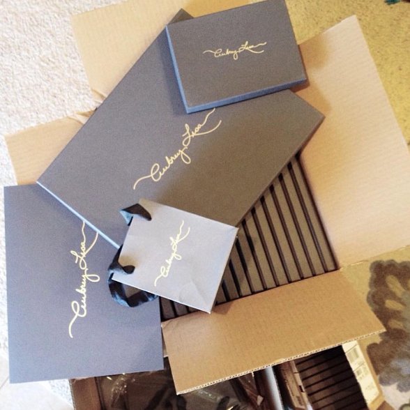 designaglow's tweet image. Love beautiful branded photo packaging? Us too! Regram of #designaglow packaging @aubreylisaphotography.