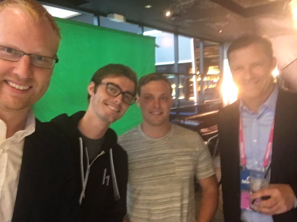 caseyjohnellis's tweet photo. pre-game for the Bugc^W^WHackero^W^WBugcrowd party cc: @Bugcrowd @Hacker0x01 #bugeroni #hackercrowd #orsomethingidk https://t.co/MeUN0c1ZU8