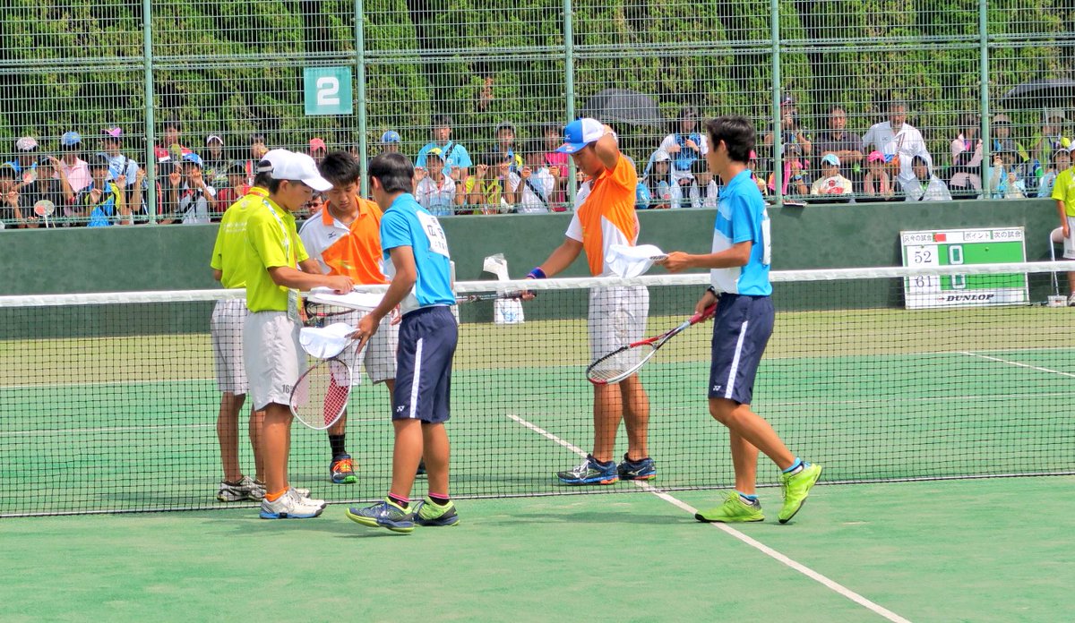 ソフトテニス マガジン 岡山インターハイ男子個人戦2日目 各コート2回戦2カード目に進みつつあります 写真はハイジャパ準vの羽黒 宮崎 若月vs上宮 上岡 広岡です ソフトテニス マガジン 岡山インターハイ男子個人戦2日目 各コート2回戦2カード目に進みつつあります 写真はハイジャパ準vの羽黒 宮崎 若月vs上宮 上岡 広岡です