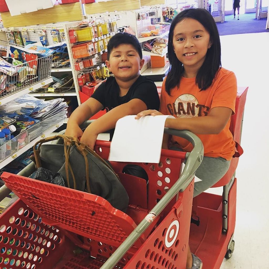 dre_dzv's tweet photo. Age/weight limit don't care. https://t.co/PPZf2gMA6B https://t.co/vz955405fF