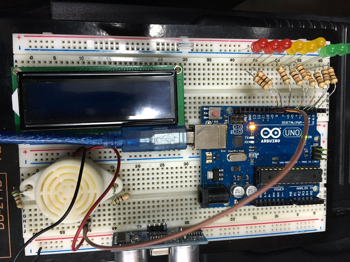 Avance del #Proyecto #Microprocesadores. Sensor de Parqueo Con #Arduino @fisteuees @rendon102 <a href="/Varevia/">Ronal Varela</a>