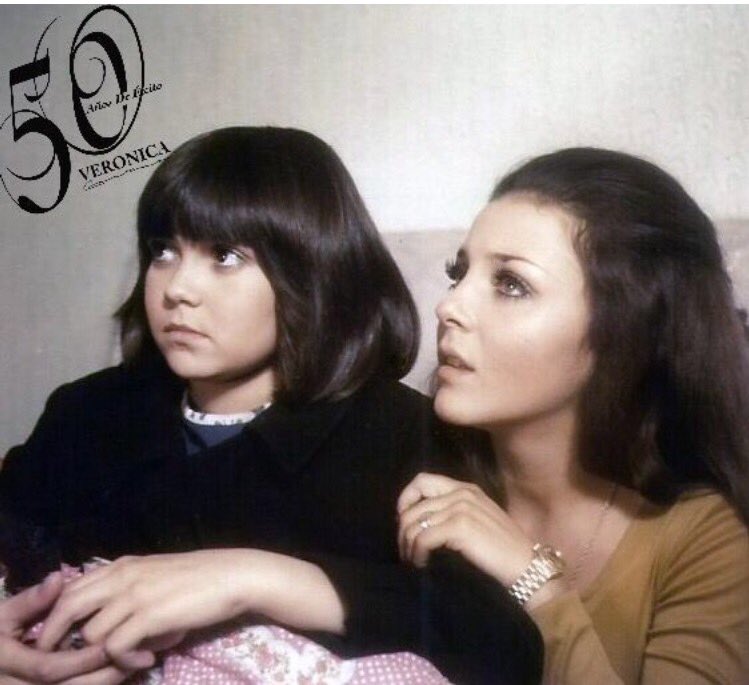 mtygris's tweet photo. @Verovision En 1972 Verónica protagonizó #LaRecogida @vrocastroficial https://t.co/P2raYFxmA1 / Vero en este año nació Tu Fan #1 12JUN72 YOO