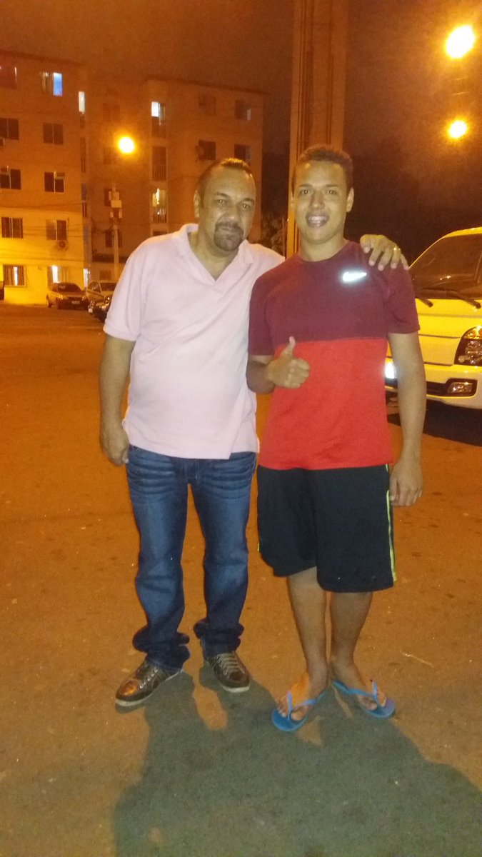 FeliipheSouza's tweet photo. To aqui de triagem com o paizao
#RomuloCosta https://t.co/yvvHjAjDew