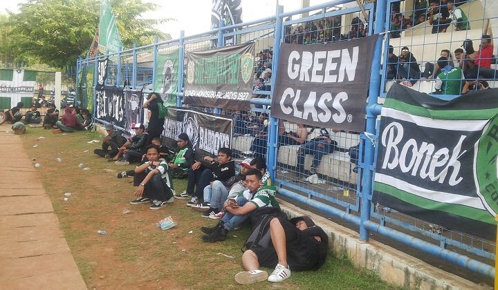 Salut utk perjuangan para supporter Suroboyo, mboiis 🙏✊👍