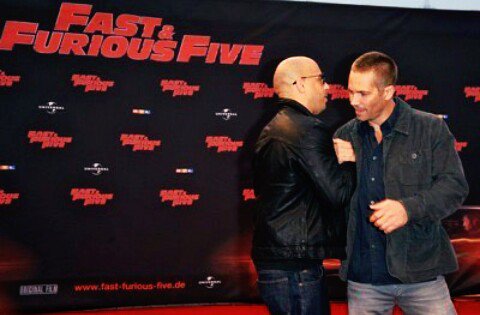 MyWorldIsMRod's tweet photo. Happy #TorettoTuesday 
#Ludacris #JordanaBrewster #VinDiesel #TheRock #MichelleRodriguez #Tyrese
#PaulWalker https://t.co/OnK5aAqS0T
