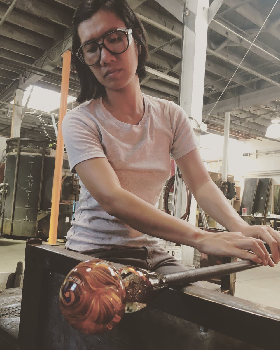 georgiatdavis's tweet image. Awesome team event at @publicglass. A team that makes glass together stays together! @udacity #introtoprogramming