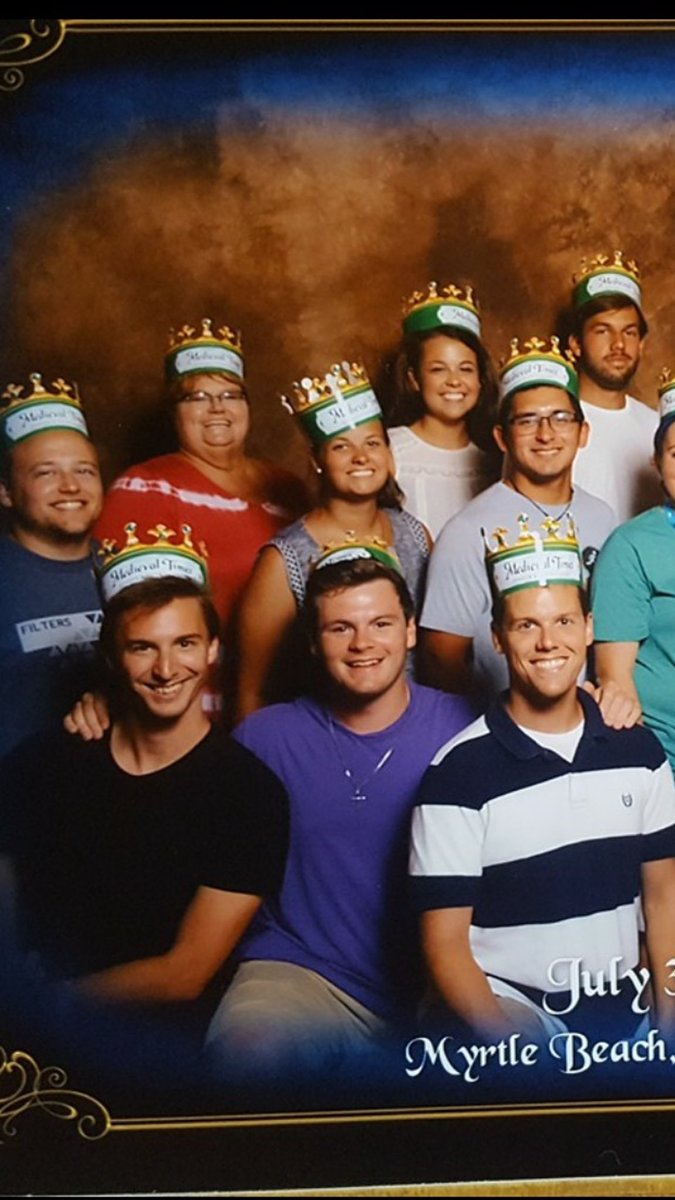 ethannunn94's tweet image. When you hear someone say "there IS something better than Jesus" and you know they're lying... #WhitIsLit #KanyeBest