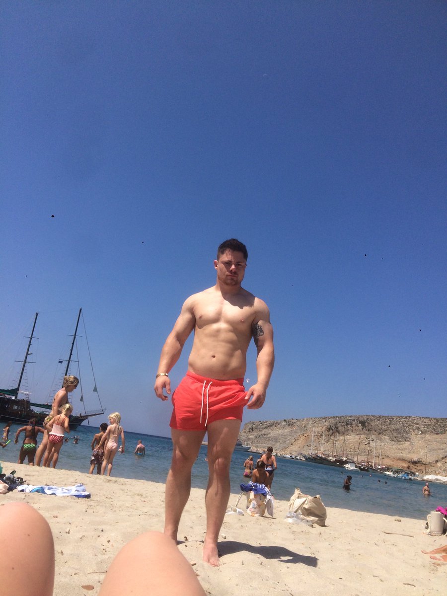 ChrisCodie's tweet image. Did someone say stacked