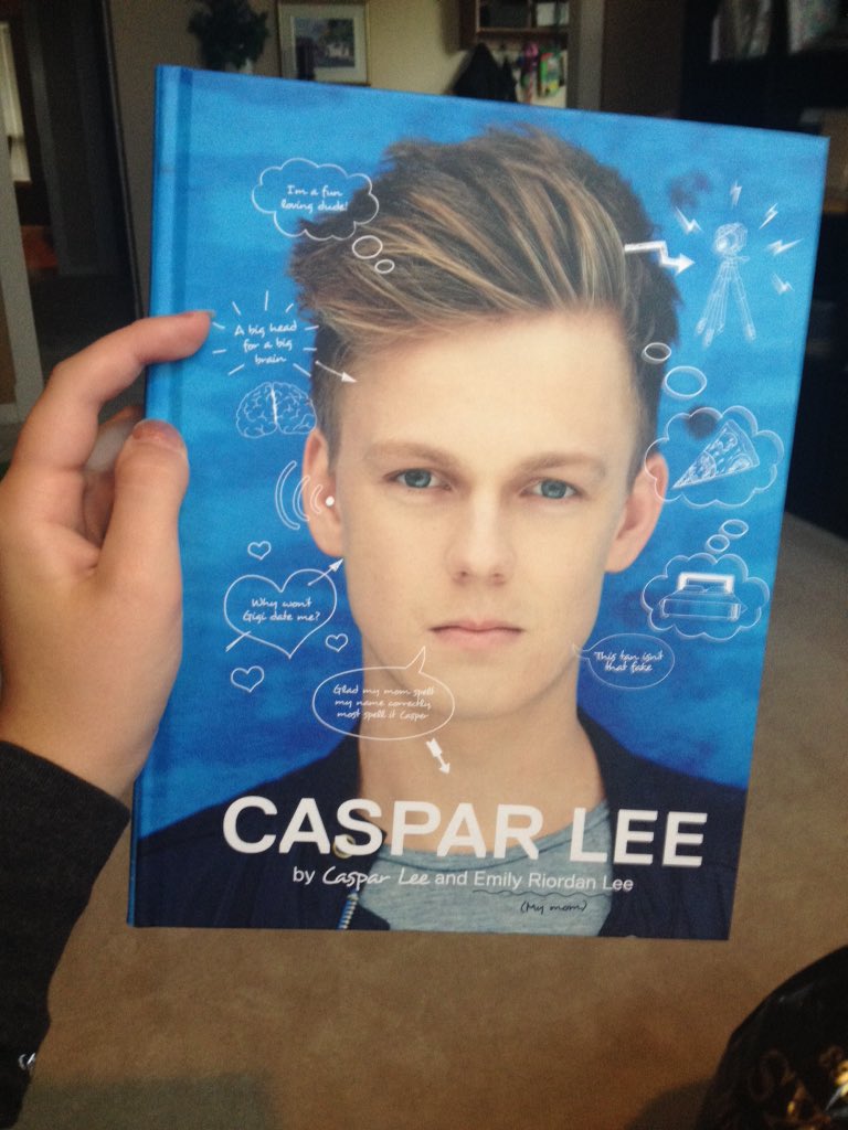 fIowersugg's tweet photo. @Caspar_Lee i finally got it!! https://t.co/s3jmSoL21U