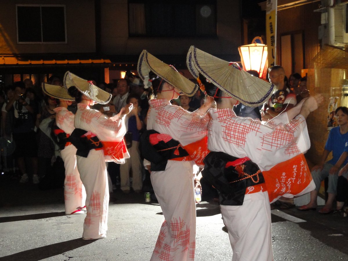 役１ヵ月ほどで富山八尾の風の盆歌です