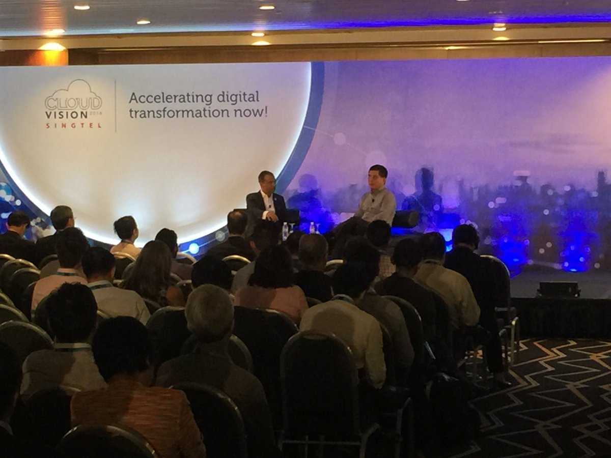 cloudvision2016's tweet image. Fireside chat w ACE Chan Cheow Hoe from IDA:The Impact of Cloud in the Creation of a Smart Nation #cloudvision2016