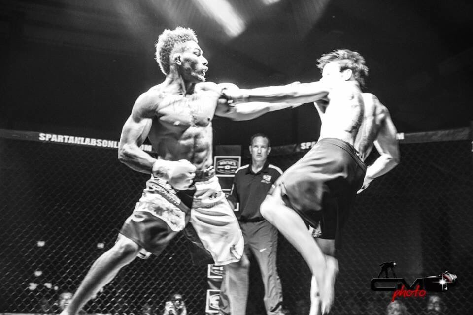 AJthechampRobb's tweet photo. Next fight October 20th on @UFCFightPass for the SCL 135 pound Ammy title #work #champ #mma #kill #tysonflow https://t.co/kAcxHe9VDp