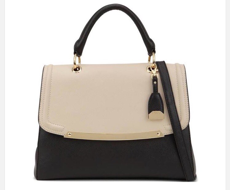 ChicDesignerBag's tweet photo. https://t.co/H7zFKHh5iG