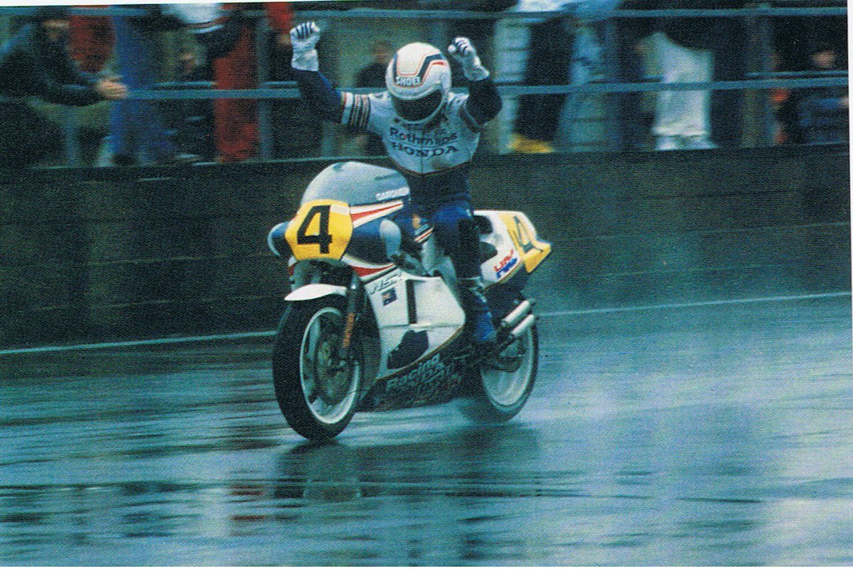 bgmotogp's tweet photo. #OnThisDay in 1986 @TheWayneGardner on Honda NSR500 won the last #500cc British Grand Prix to be held at Silverstone https://t.co/akO5YSUIqa