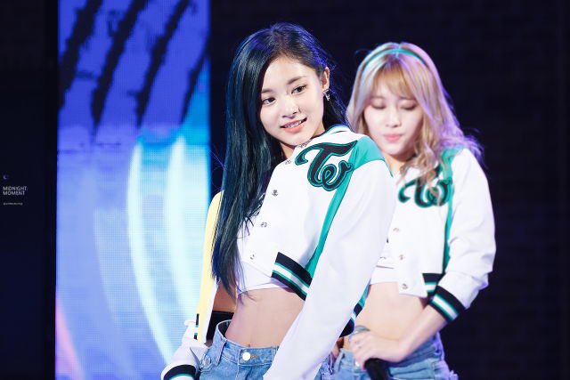 [트와이스] 일반인들이 보는 쯔위 vs 팬들이 보는 쯔위 | 인스티즈