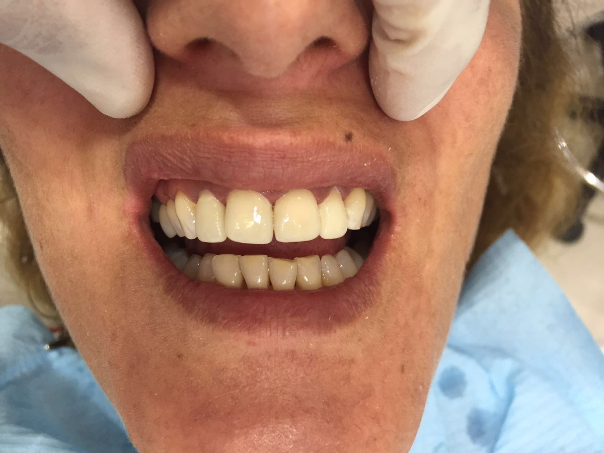 Clinicas Dentquality tweet media