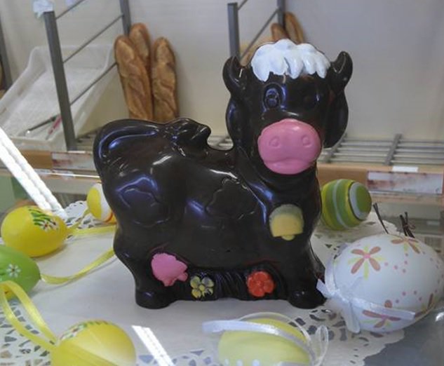 ChocolatSavoie's tweet photo. "Je boirai du lait le jour où les vaches mangeront du chocolat" #FoodProverbe https://t.co/tuYCtEd9tB