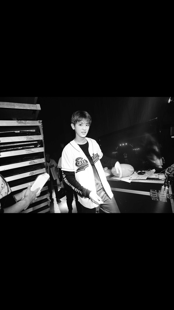 yeolmaefarmcom's tweet photo. 160803 Wyth EXO Gift #찬열 #Chanyeol >_<♥♥ https://t.co/9HUYHHh2a7