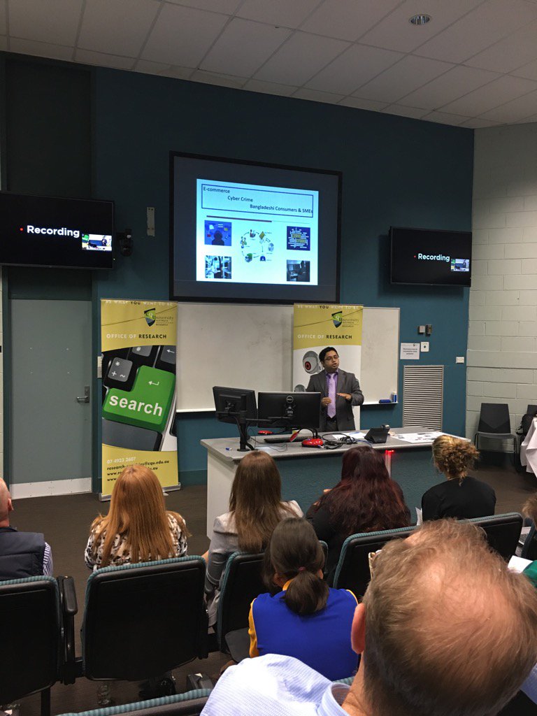 chappertech's tweet photo. #3MT @CQUni tonight Shakir smashing the three minute thesis :) https://t.co/TokjA09Ttv