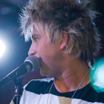 nothnglikerain's tweet photo. RT IF YOURE PROUD OF HIM 
#NobodiesGiveBack 
@DaltonRapattoni https://t.co/NuKZusV9aA