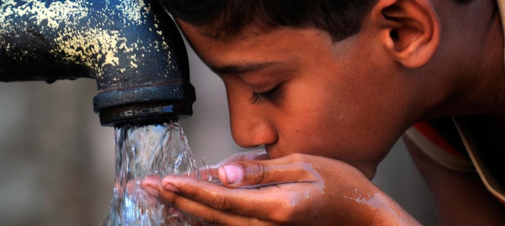 Es el momento de hacer del Agua potable no.solo un derecho sino una realidad ...