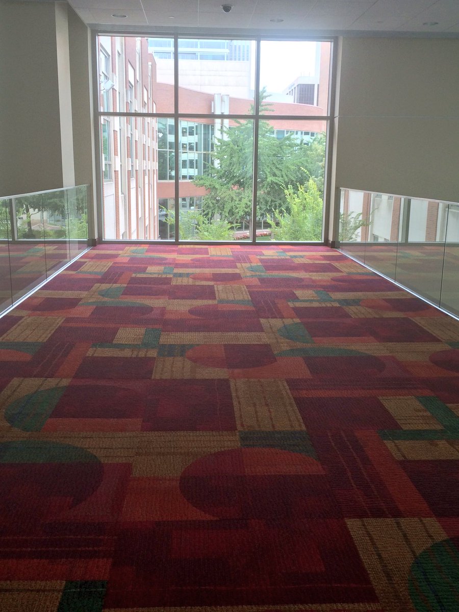 achunkeemunkee's tweet photo. The #GenCon floor we've heard so much about!! πβοΈ #GenCon2016 #connewbie https://t.co/8CY1hll0k6