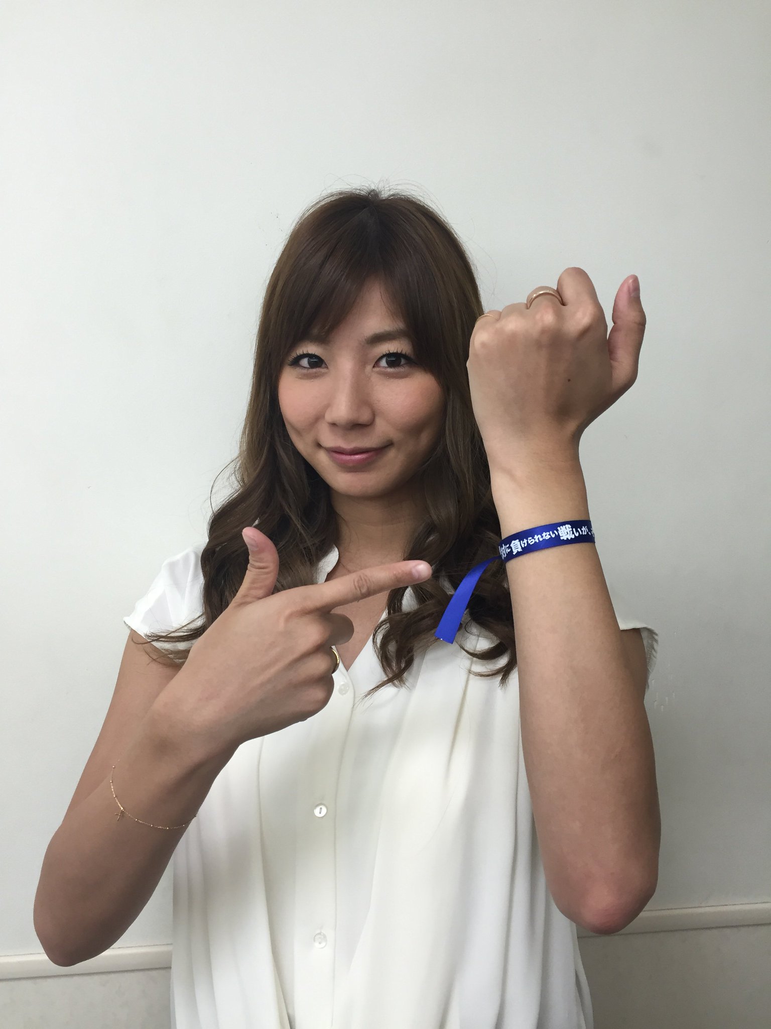テレビ朝日サッカー on Twitter "サッカーW杯最終予選へ、元シンクロ日本代表・青木愛さんが絶対にミサンガ