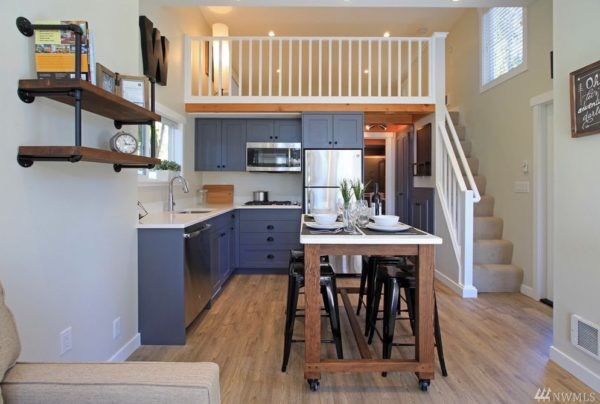 realtinyhouse's tweet photo. The 399 Sq Ft "Salish" Cottage at Wildwood Lakefront Cottages in Washington https://t.co/OehEGv98J6
