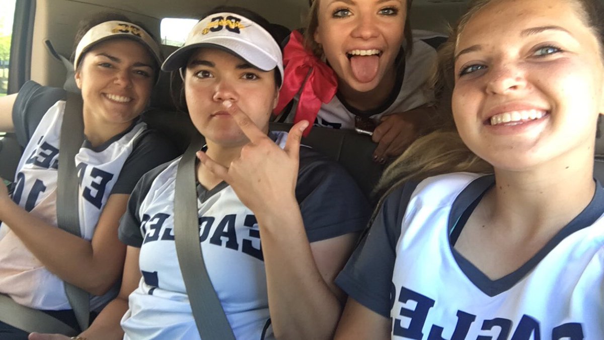 bbjbailey's tweet image. Happy Birthday Jimmy aka Bob! I can't wait for you t buy the house in St.George, I will give directions! 😂😂😂