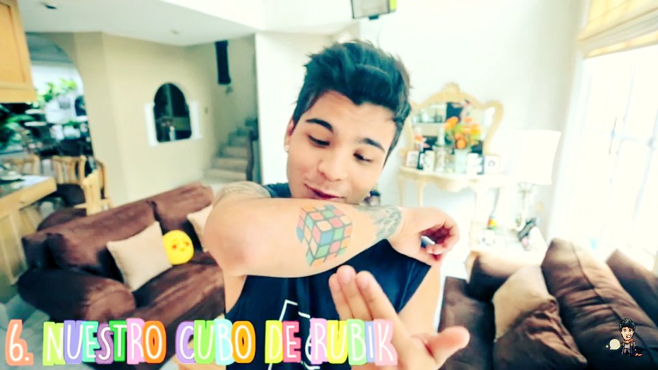 chiispiita30's tweet photo. NUEVO VIDEO
#NuestroCuboDeRubik 😍
Gracias @villalobossebas 👏🙈
Extrañaba tanto estos vídeos! ❤✋ https://t.co/ih7qgoFqmm