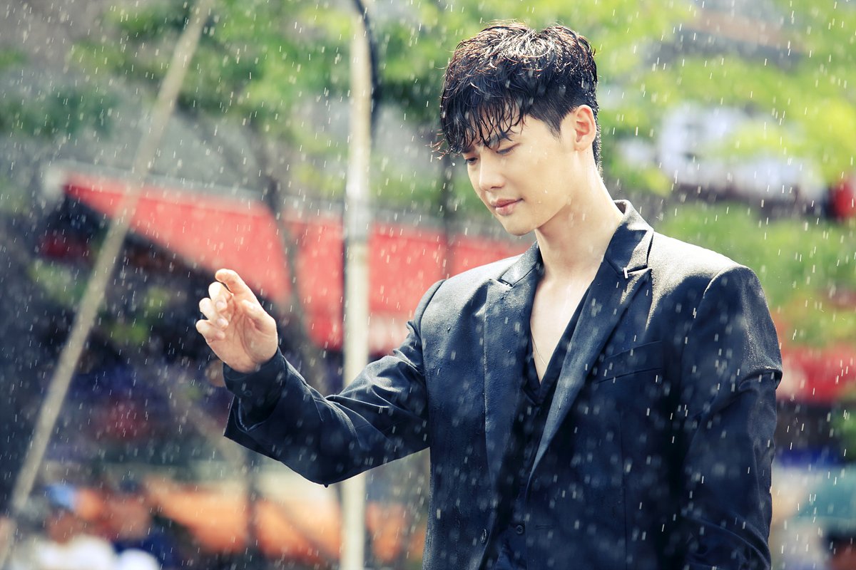 Lee Jong Suk 이종석 イ ジョンソク Current Drama Big Mouth 빅마우스 Fri Sat On Mbc Disney Current Movie The Witch 2 The Other One 마녀2 June 15 22 Upcoming Movie