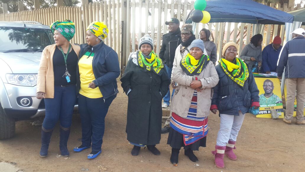 MofokengSM's tweet photo. @GautengANC @SedibengANC Asinavalo #VoteANC https://t.co/cLcBOtZcn6