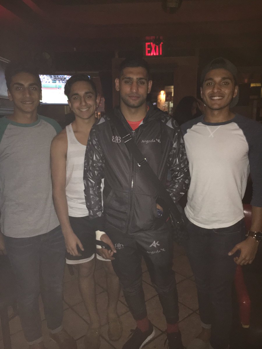 waleedtahir00's tweet photo. YOOOOOOO @amirkingkhan @Toad1020 @junaido98 https://t.co/c9EaknyyNt