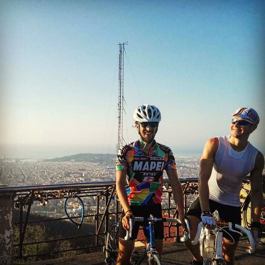 joelfsb1's tweet photo. Mountains for breakfast with @bearonbike ๐ป๐ดโ #chasingsunrise #morningride #justride #tibidโฆ https://t.co/HRDojkPbOX https://t.co/LrFk49FXGV