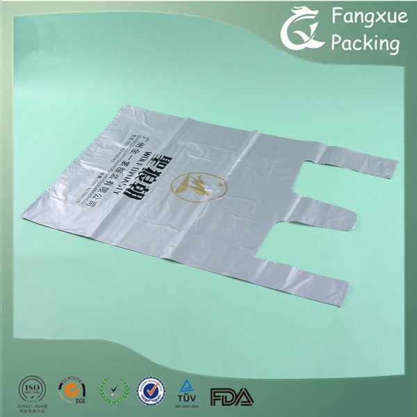 Packingbag's tweet image. Plastic shopping bag with siver printing :) @QAICPackaging @GoMartStores @PkgWholesalers
