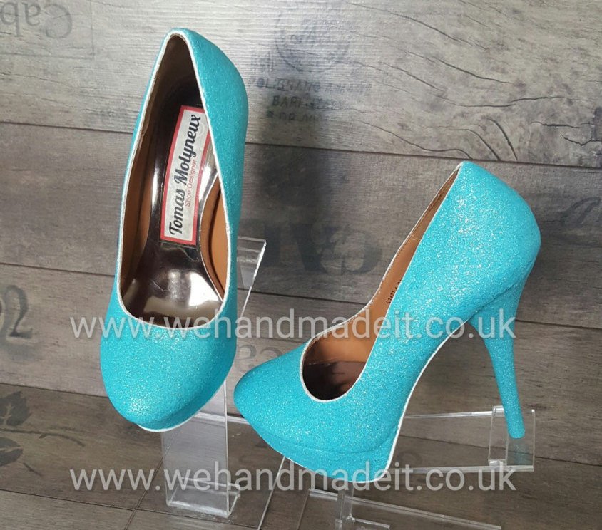 Aurora3dprint's tweet photo. only at #etsy https://t.co/Xj4foVpGas #customglitter #shoes #style #fashion #Footwear #frozen #ShoesSoFresh https://t.co/mrKDjhF1qp