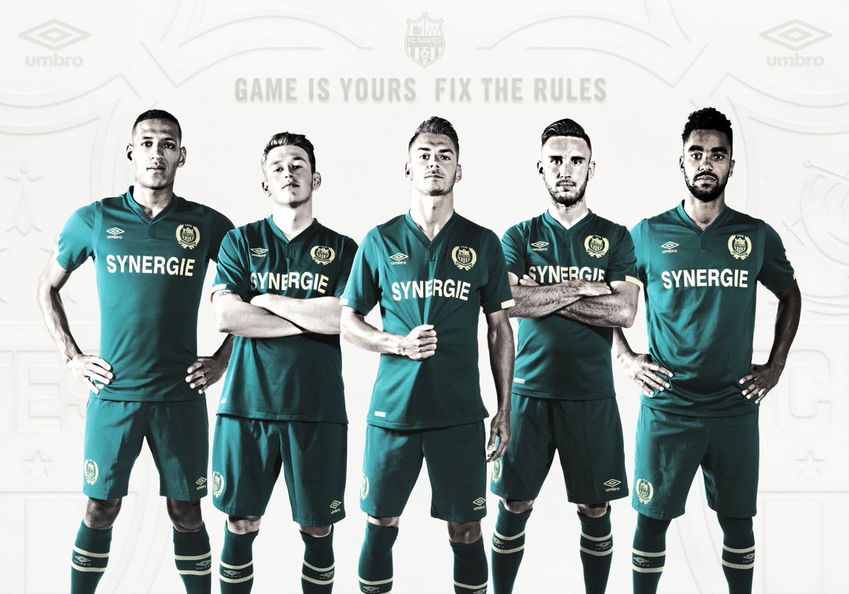 UmbroFrance's tweet photo. Il y a des victoires qu'il faut aller chercher. Nouveau maillot extérieur du @FCNantes.
#GameIsYoursFixTheRules https://t.co/a7fVfJUauJ