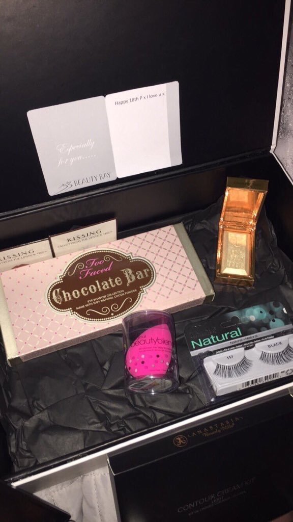 camicosmetics tweet picture