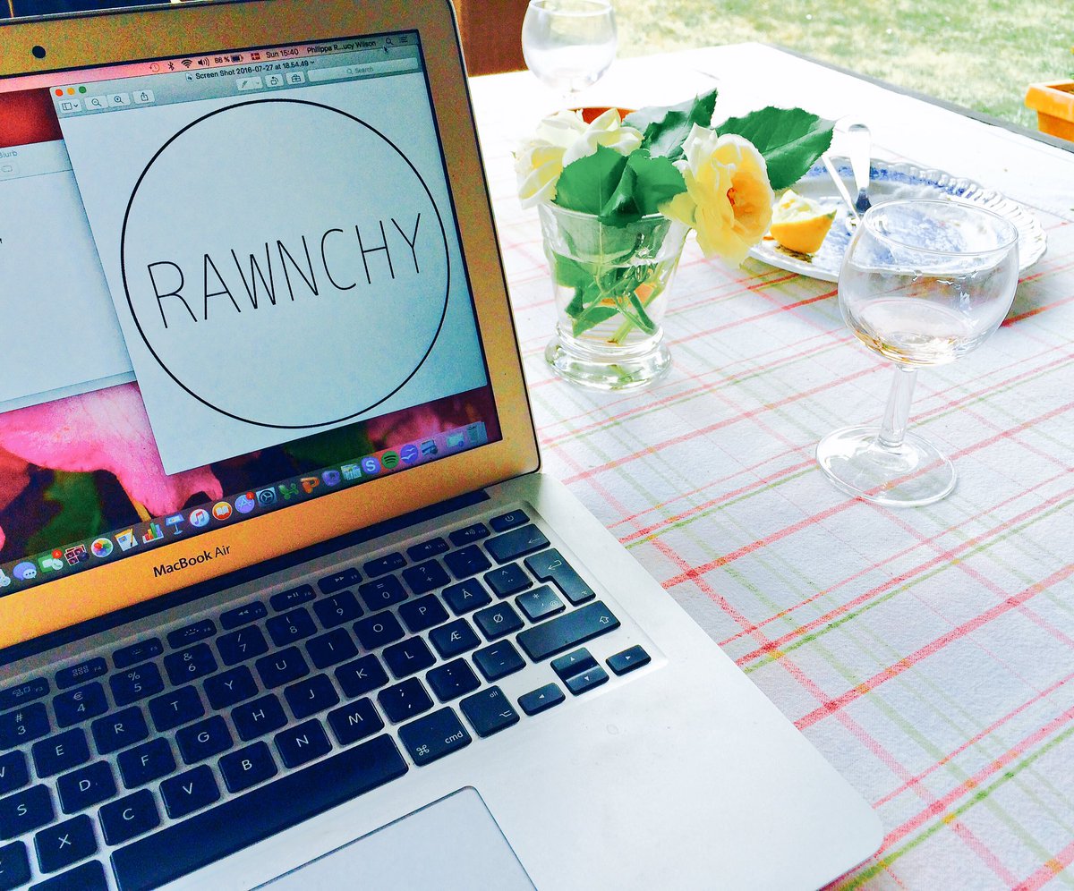 RAWNCHY1's tweet photo. Lunch+Logo. #vegan #Glasgow #raw #desserts #rawnchy #healthy #unbaked #glasvegan #brand #herewecome @LetsEatGlasgow https://t.co/00AS3jgkBU