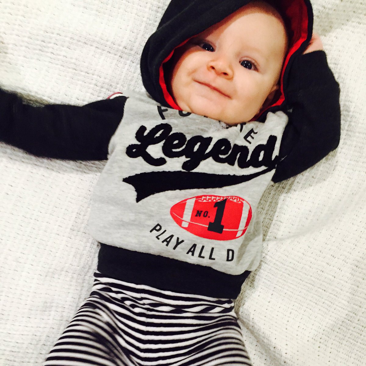 MissKymmie77's tweet photo. This kid 😍❤️😍❤️😍 #Luckymumma #Phoenix #Valentine #Croad https://t.co/11tOPeX5n2