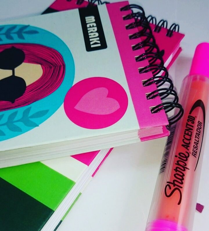 libretasmeraki's tweet photo. Buenos días! Tenemos muchas cosas bonitas para que planifiques tu semana y no se te escape nada. https://t.co/SZhE6KvPyJ