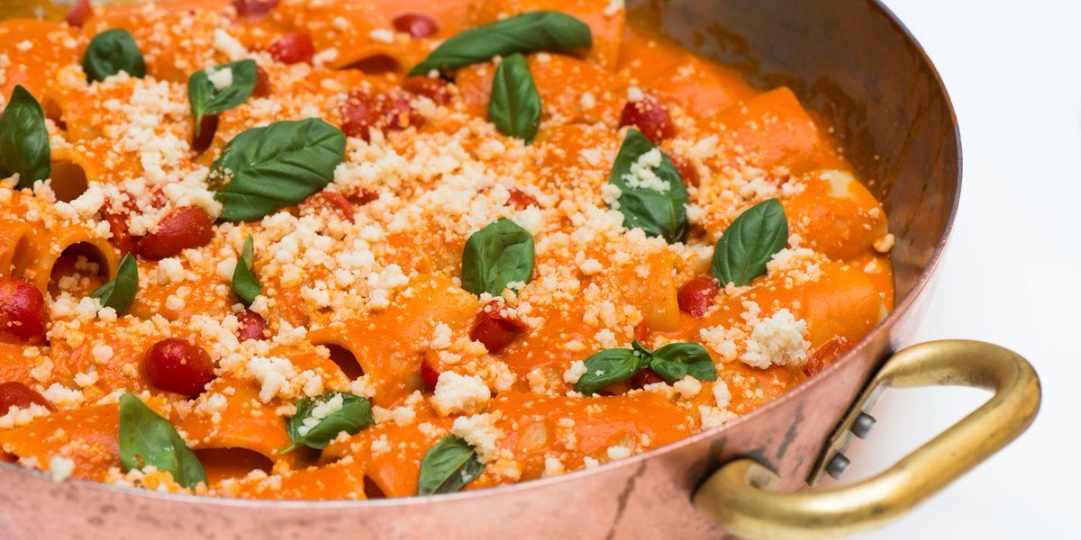 Great Italian Chefs (@gitlchefs) on Twitter photo One for the hard workers, <a href="/enricocerea/">Enrico Cerea</a>’s Paccheri recipe is a perfect idea for a group >> bit.ly/1R7lt6H One for the hard workers, <a href="/enricocerea/">Enrico Cerea</a>’s Paccheri recipe is a perfect idea for a group >> bit.ly/1R7lt6H