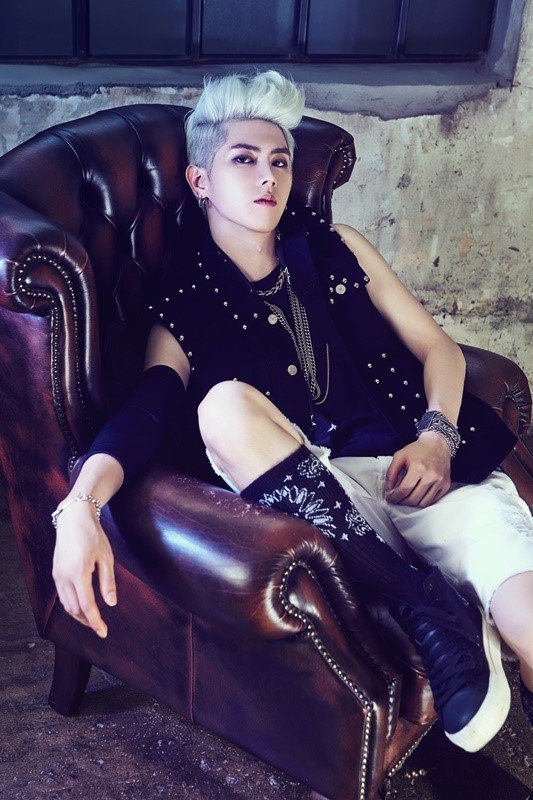 Spain_Kpop_'s tweet photo. [#FOTO] Teaser de #ERuke de #MASC https://t.co/1w4g9QaNhK
