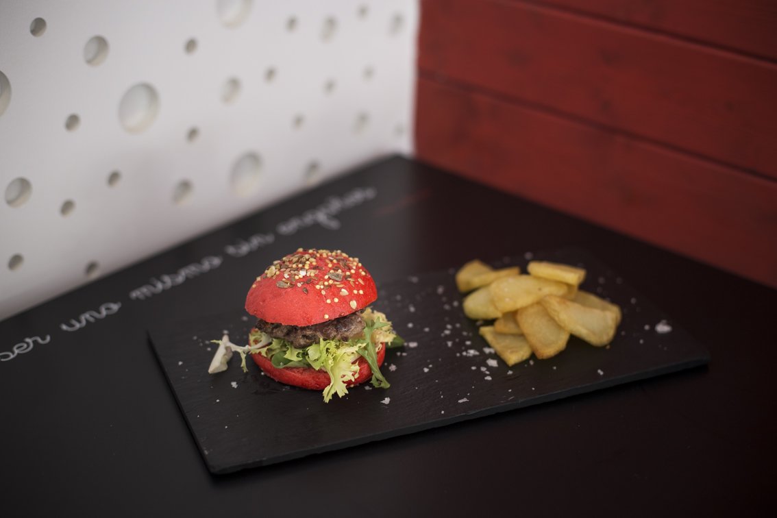 toutchefct's tweet photo. Recuerda que las noches de agosto:
4 tapas + 1 mojito, por 15 euros.

Todo muy ' Tout Chef ', como siempre 😉 https://t.co/3PJmMWCtYi