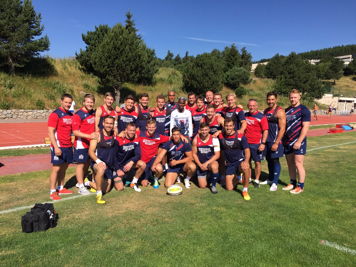MarkBennett07's tweet photo. @Mo_Farah @Bristol_RFC https://t.co/JPC2GB5KGC