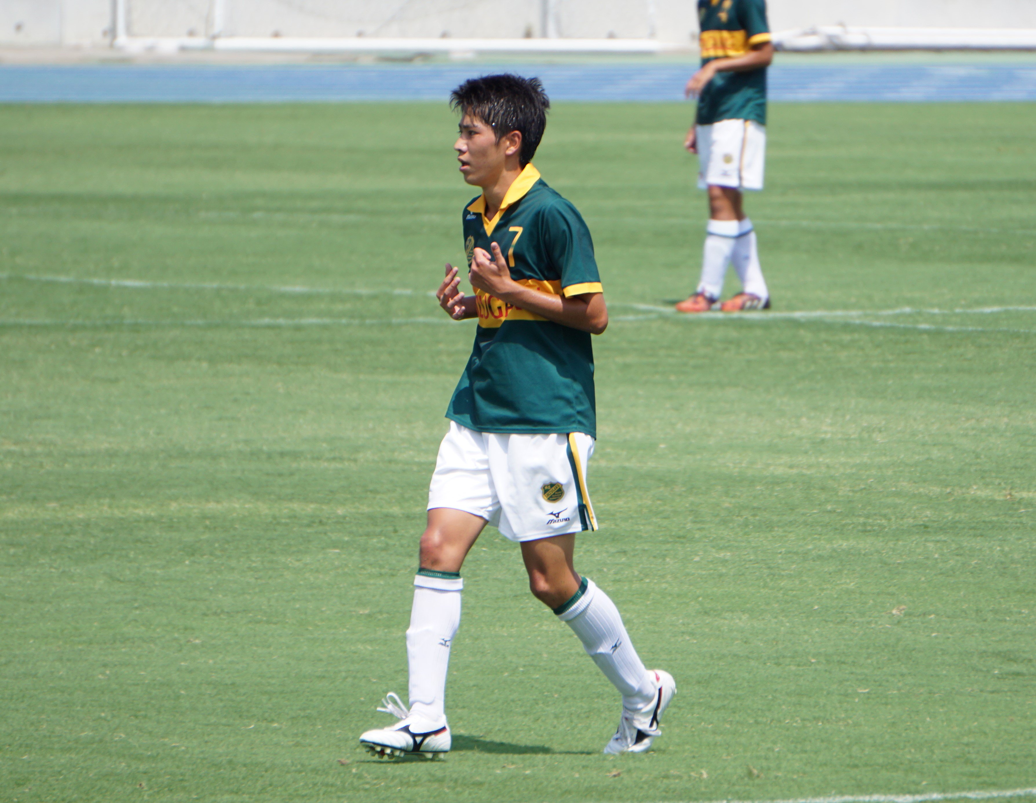 カッチャン Na Twitteru 全国高校総体2回戦 静岡学園vs四国学園大香川西 静岡学園の7番 渡井理己くん ２年 鋭いドリブルとパスで得点をアシスト 今後覚えておいて損はない選手 T Co Epnng4fk Twitter
