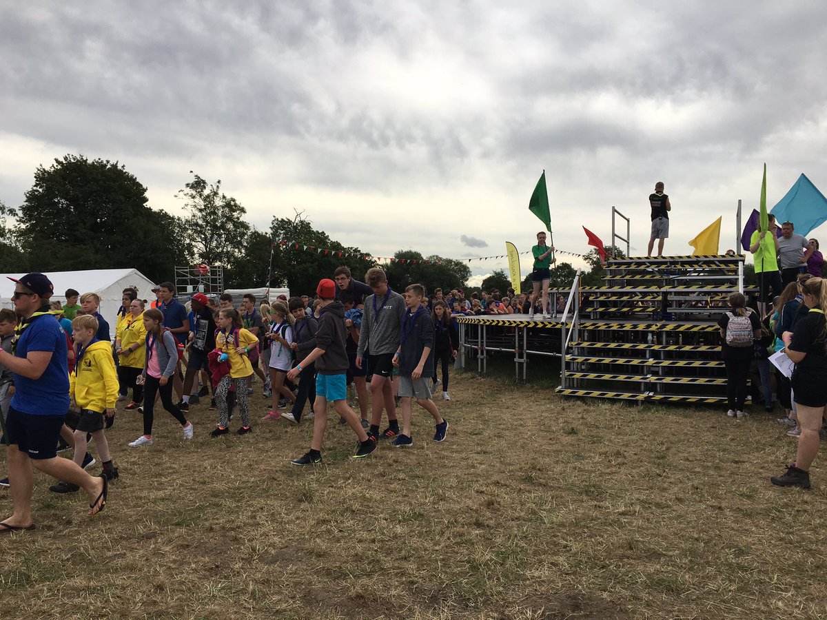 vetster189's tweet photo. Time for its a knockout @EIJ2016 for #BoltsTrack which team is gonna win?! https://t.co/x3wL0CtCRW